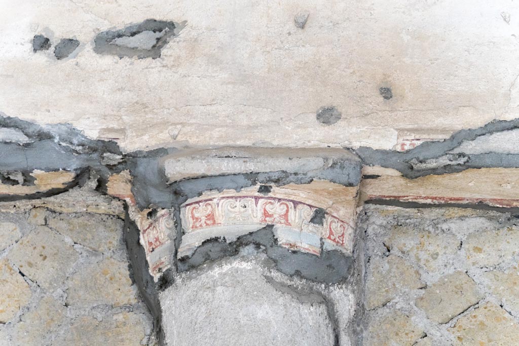 Herculaneum Suburban Baths. October 2023. Detail of upper column of north wall. Photo courtesy of Johannes Eber.